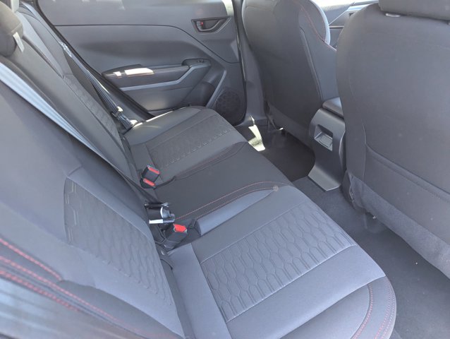 Vehicle image 11 of 24
