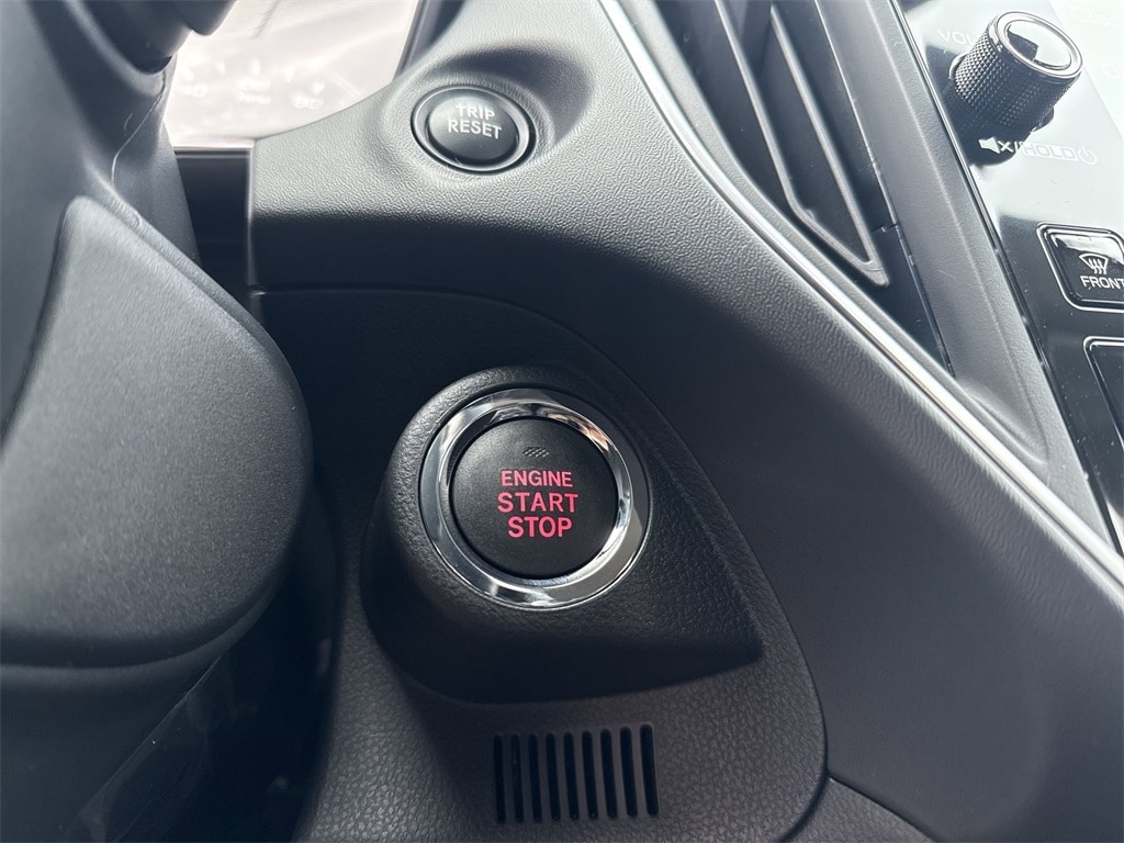 Vehicle image 26 of 39