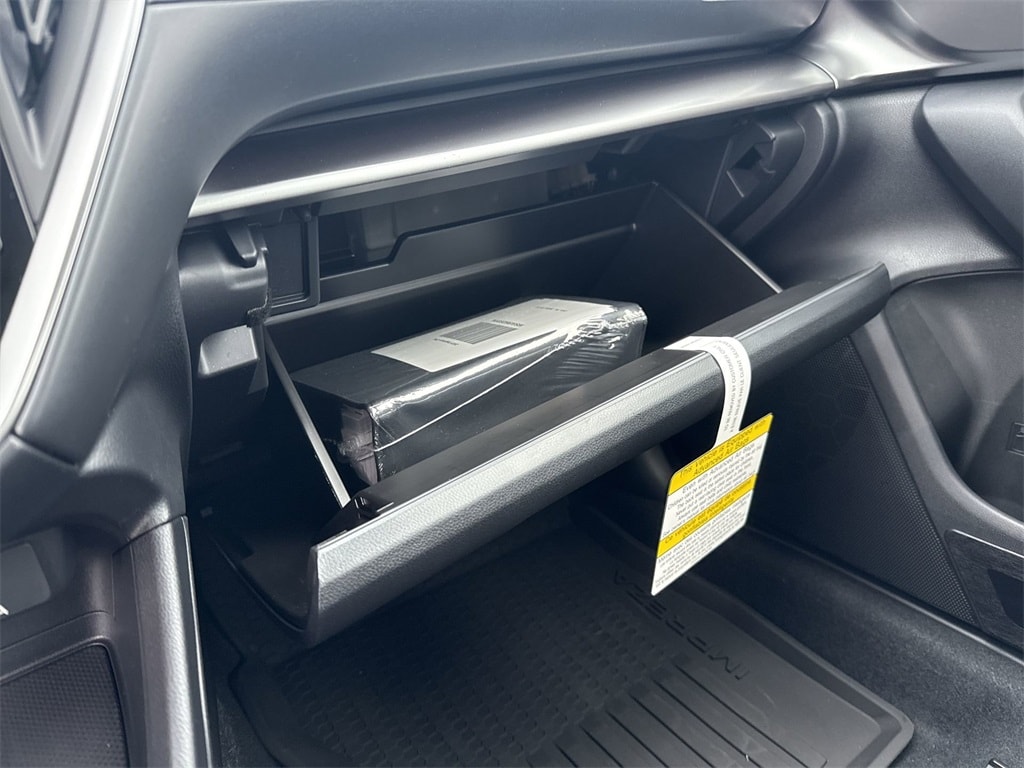 Vehicle image 36 of 39