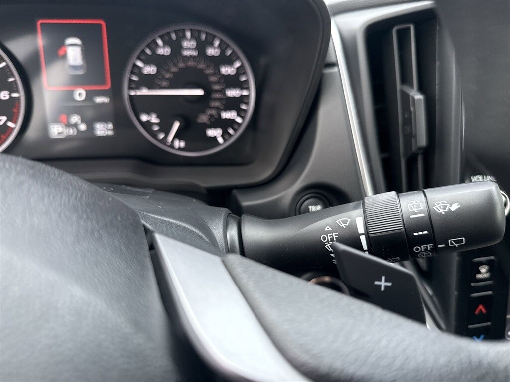 Vehicle image 19 of 39