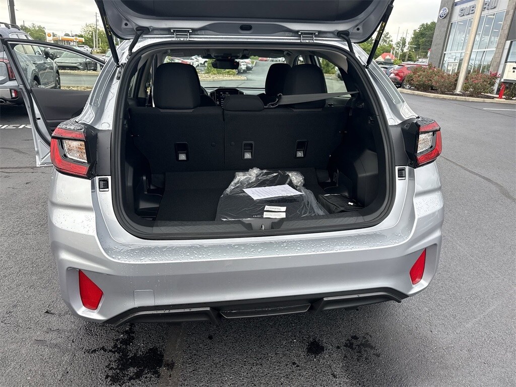 Vehicle image 38 of 39