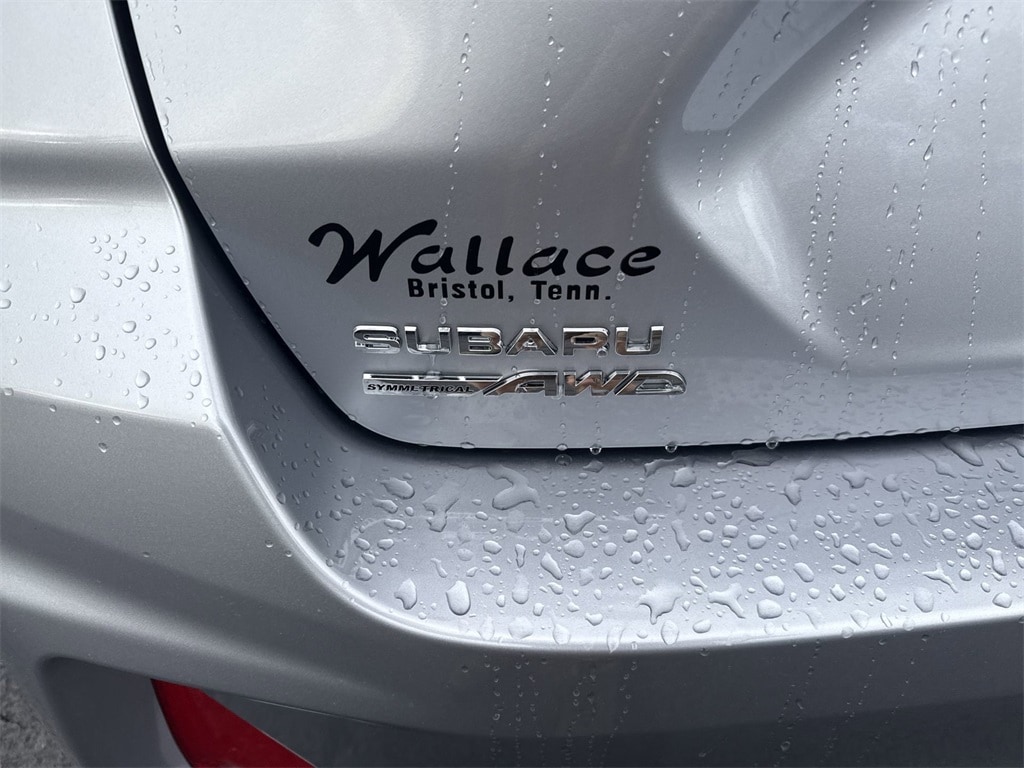 Vehicle image 7 of 39