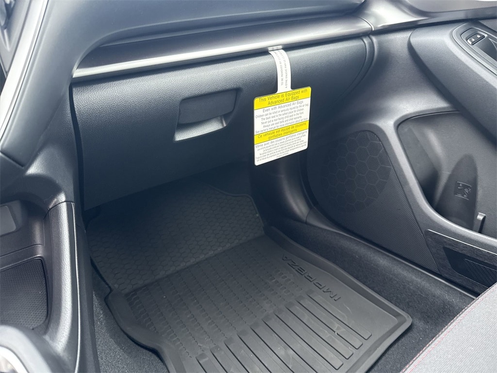 Vehicle image 35 of 39