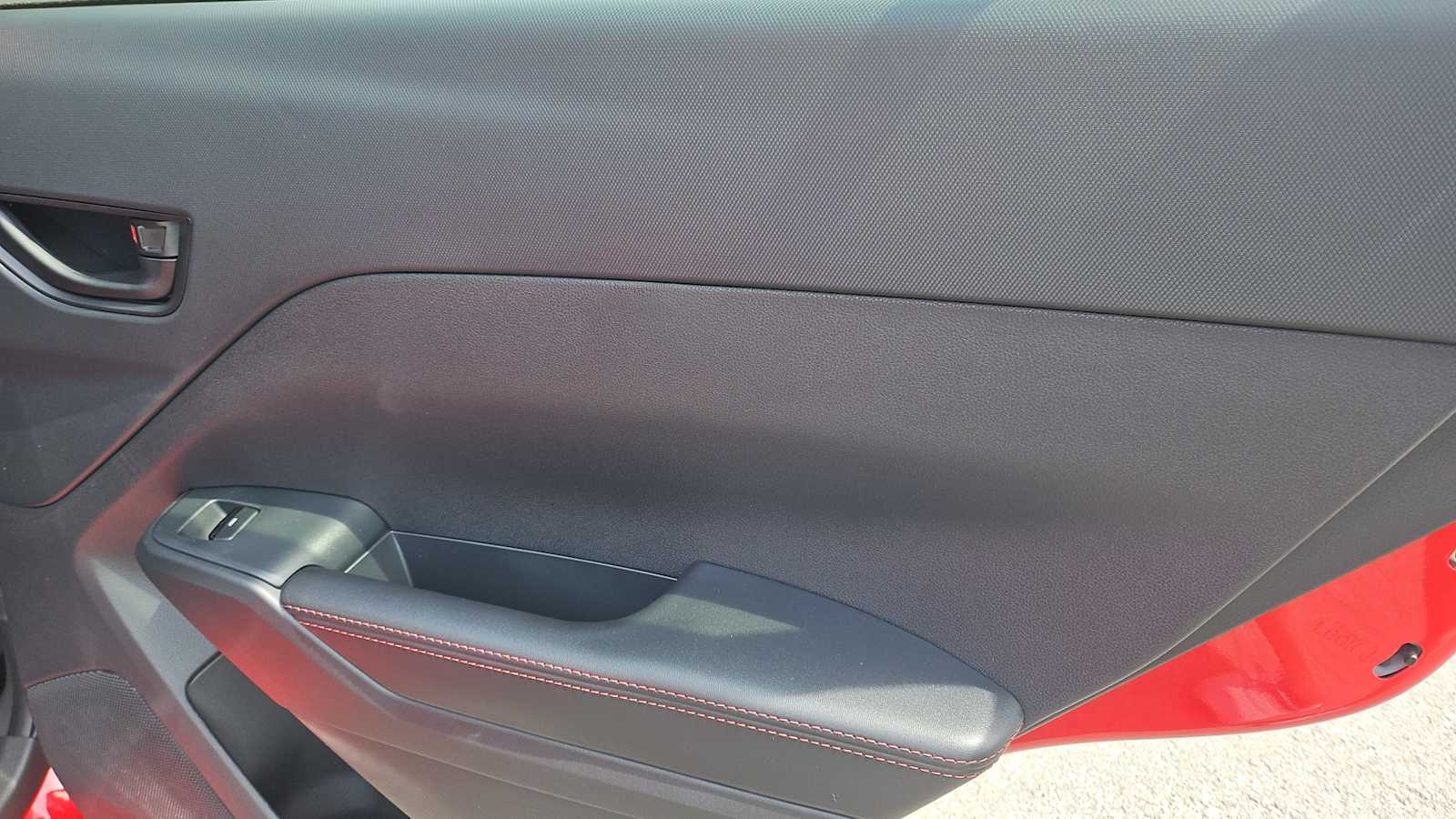 Vehicle image 19 of 30