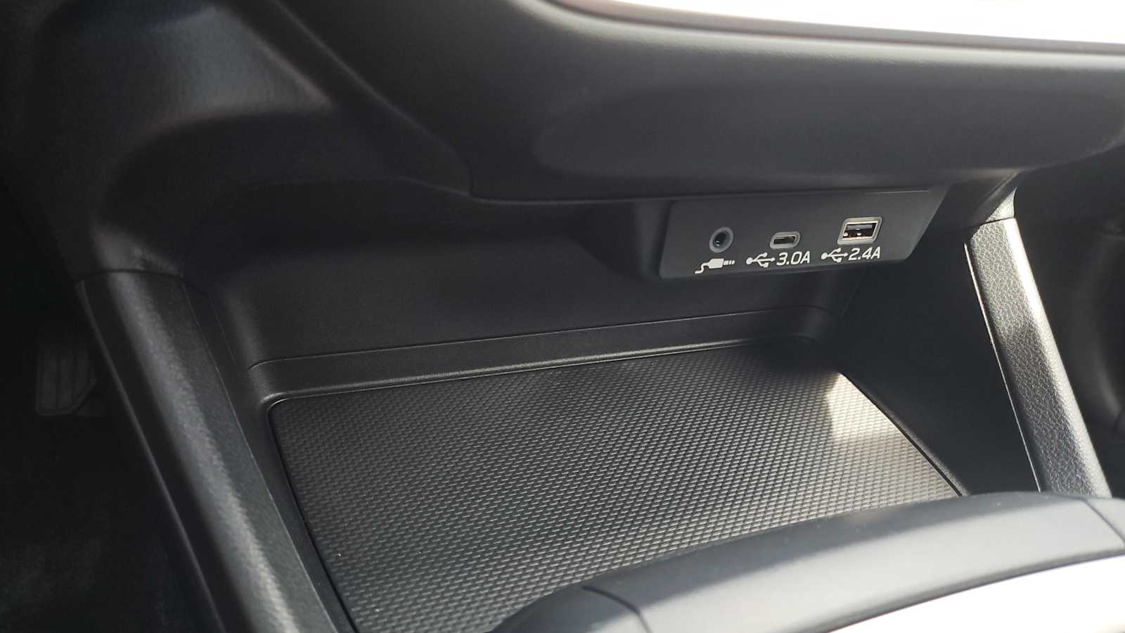Vehicle image 27 of 30