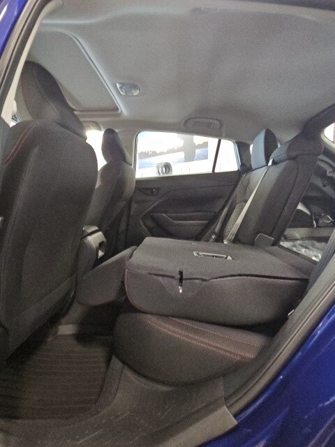 Vehicle image 27 of 38