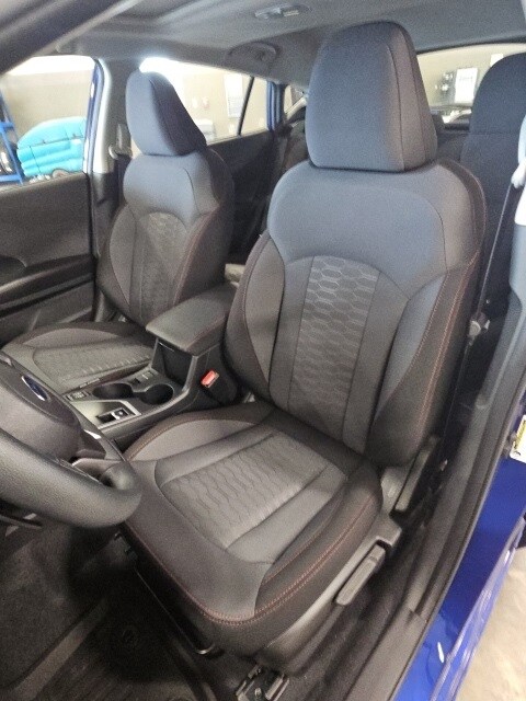 Vehicle image 24 of 38