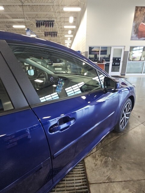 Vehicle image 11 of 38