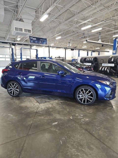 Vehicle image 6 of 38