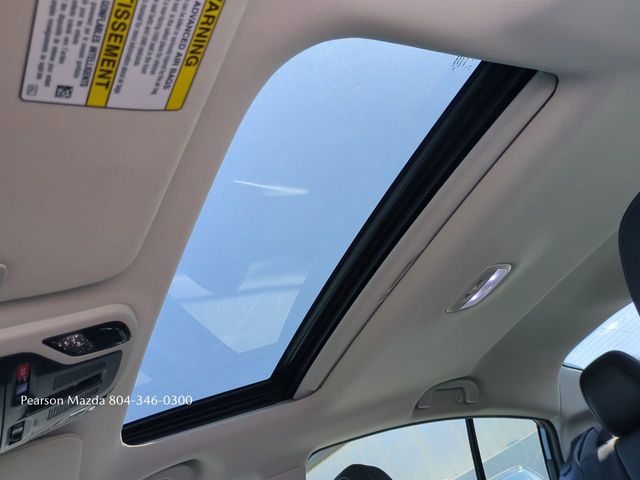 Vehicle image 19 of 29