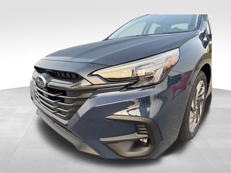 2025 Subaru Legacy Limited Image 2 of 27