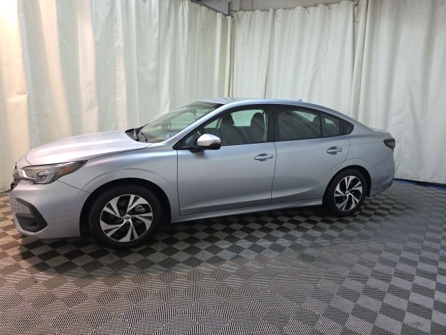 2025 Subaru Legacy Premium Image 2 of 39