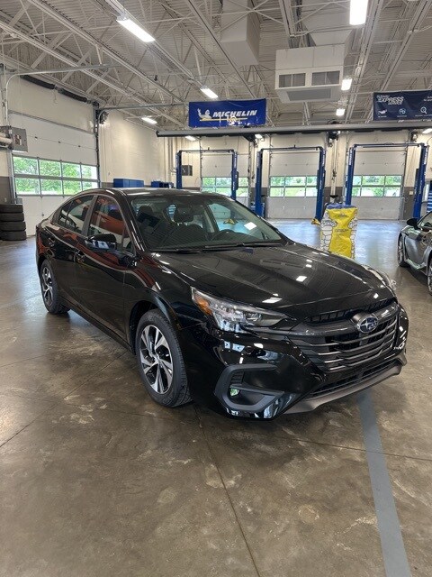 Vehicle image 6 of 43