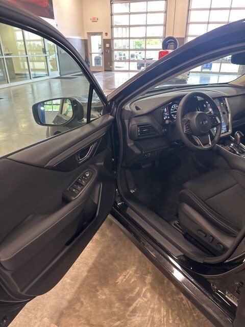 Vehicle image 13 of 43