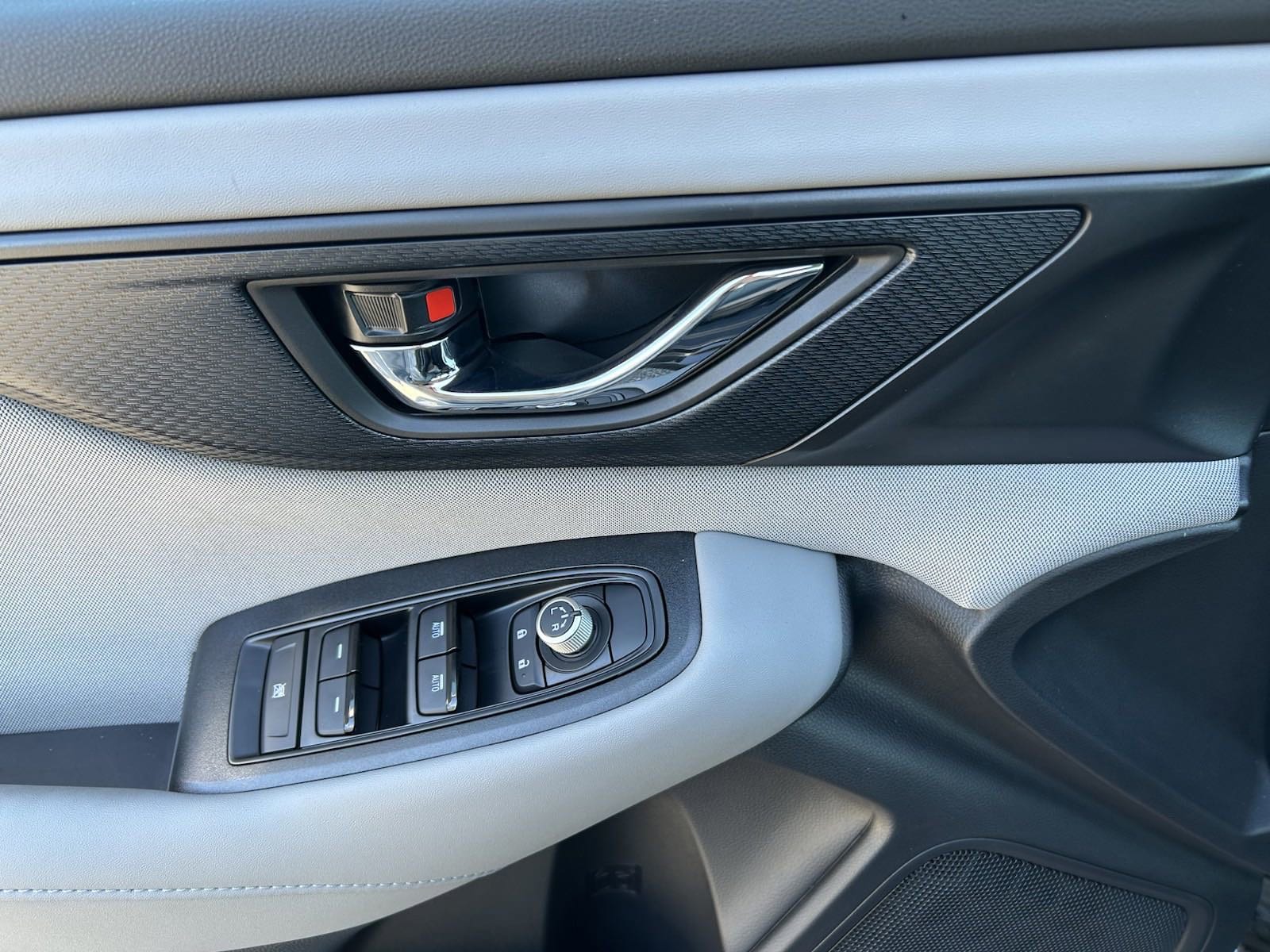 Vehicle image 16 of 36
