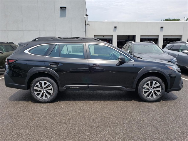 Vehicle image 3 of 12
