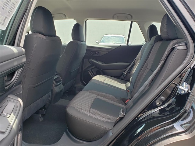 Vehicle image 7 of 12