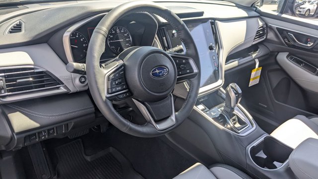 Vehicle image 7 of 18