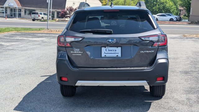 Vehicle image 5 of 18