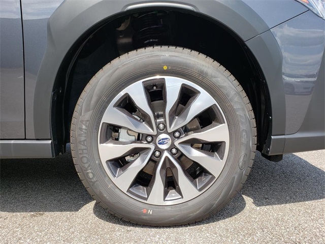 Vehicle image 12 of 17