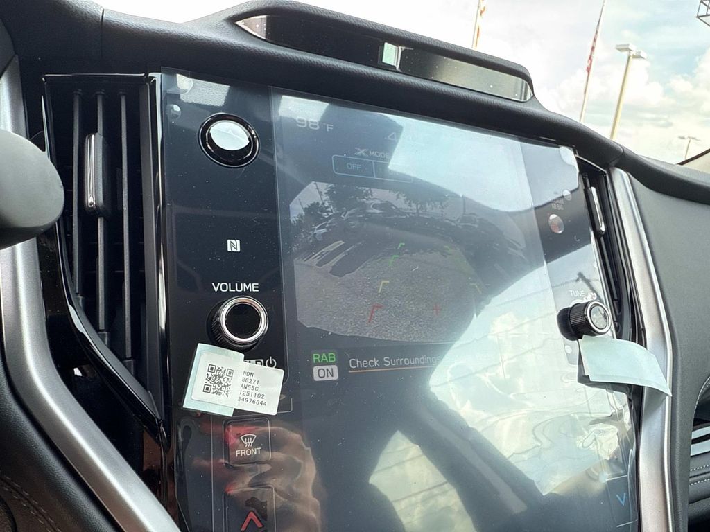 Vehicle image 22 of 30