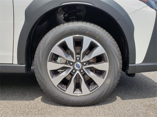 Vehicle image 6 of 12