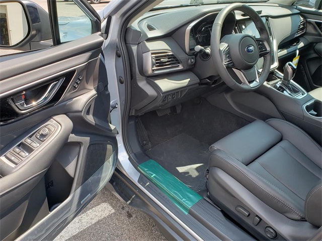 Vehicle image 6 of 17