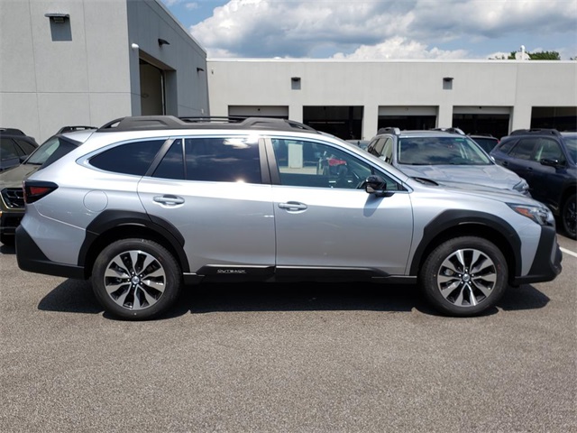 Vehicle image 3 of 17