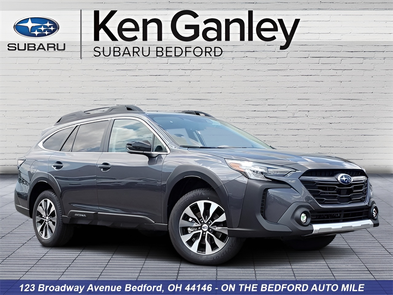 Vehicle image 14 of 17