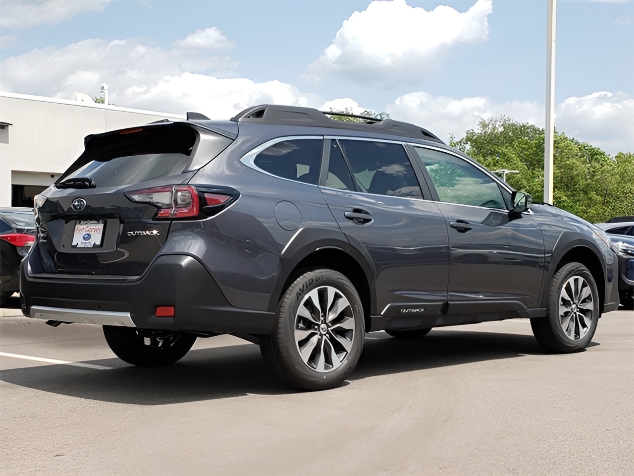 Vehicle image 16 of 17