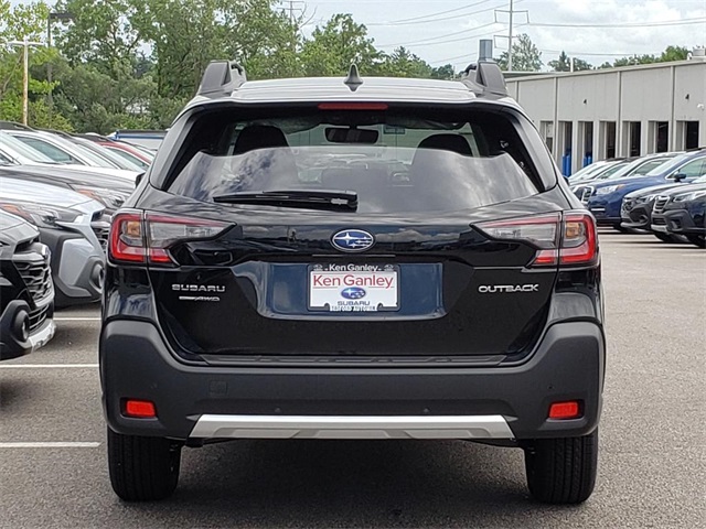 Vehicle image 5 of 12
