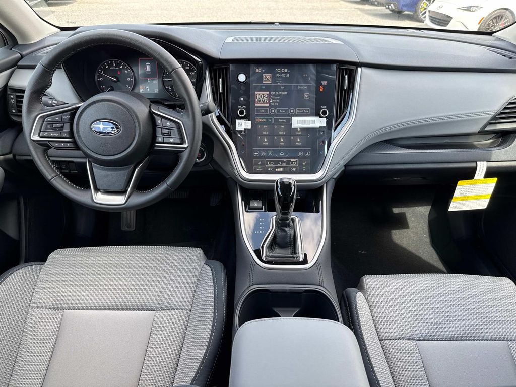 Vehicle image 15 of 32