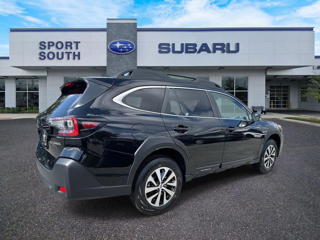 Vehicle image 4 of 32