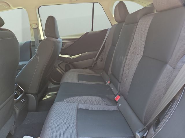 2025 Subaru Outback Premium Image 4 of 21