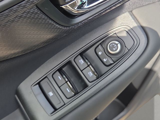 2025 Subaru Outback Premium Image 16 of 19