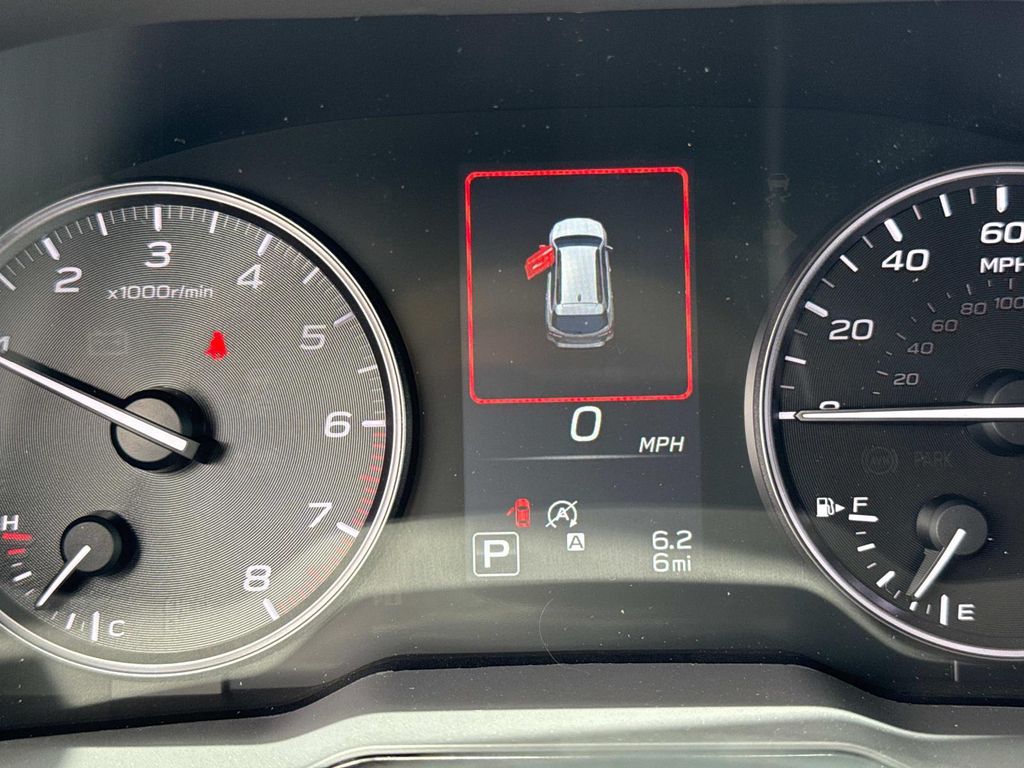 Vehicle image 31 of 35