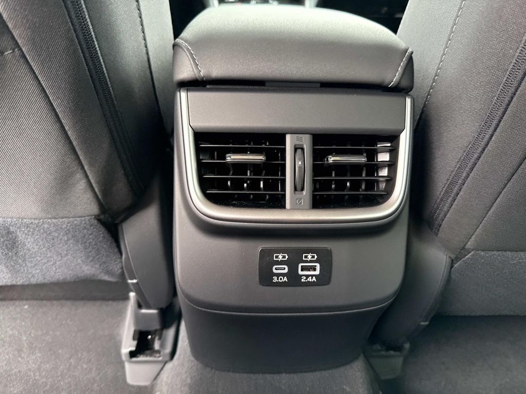 Vehicle image 16 of 35