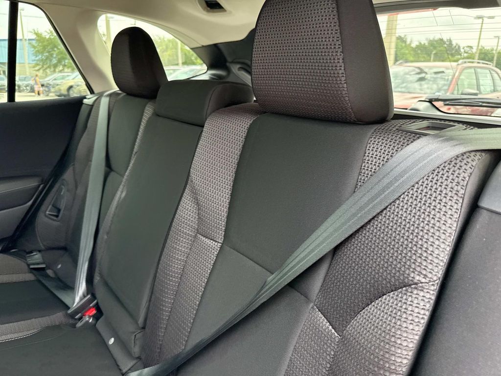 Vehicle image 12 of 35