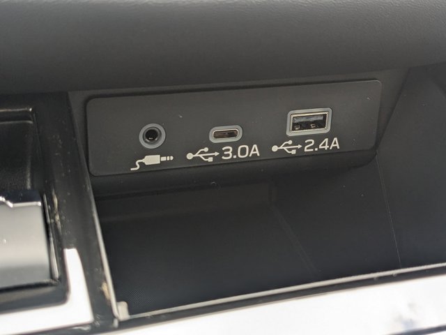 2025 Subaru Outback Premium Image 26 of 30