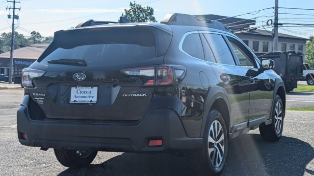 Vehicle image 4 of 17