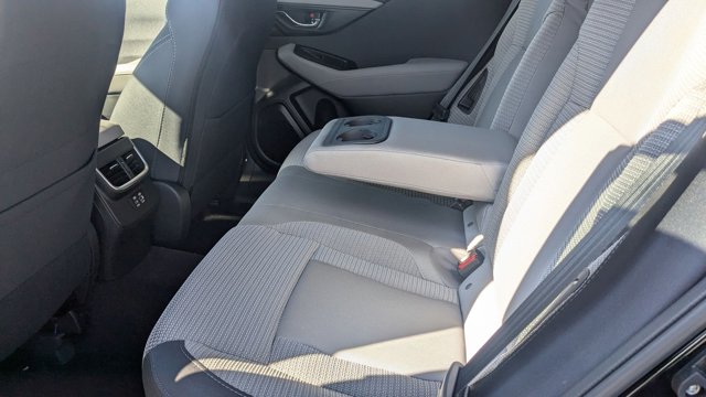 Vehicle image 14 of 17