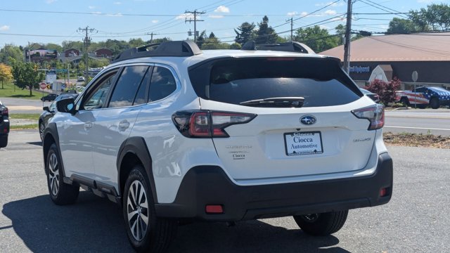 Vehicle image 6 of 18
