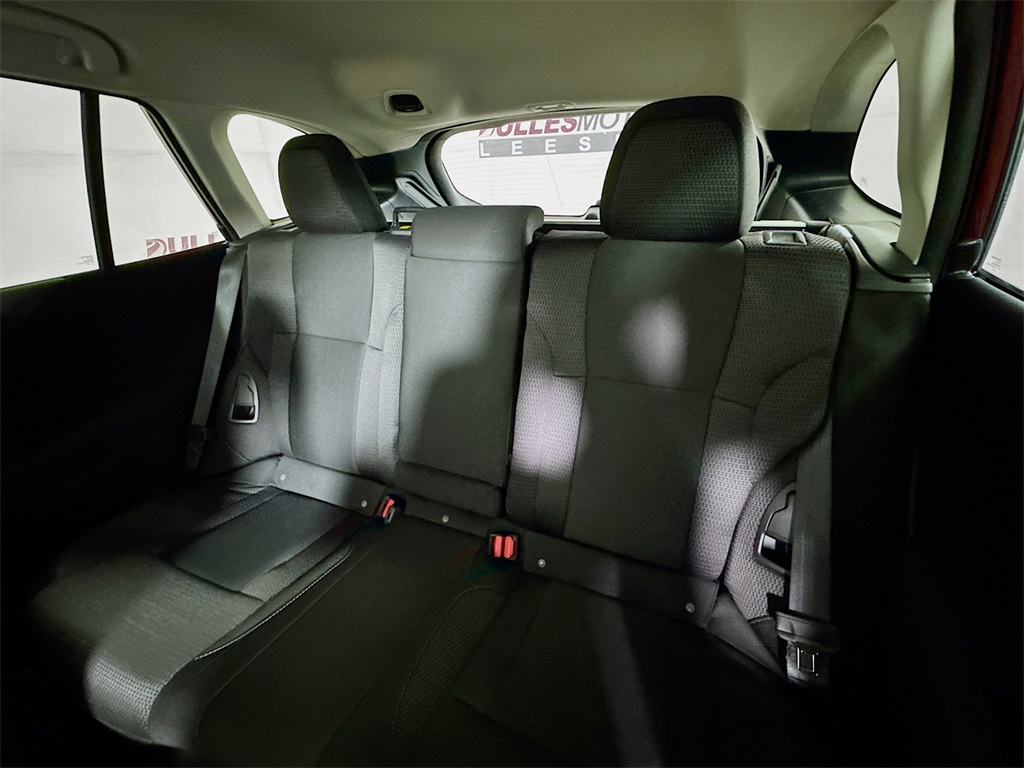 Vehicle image 24 of 31