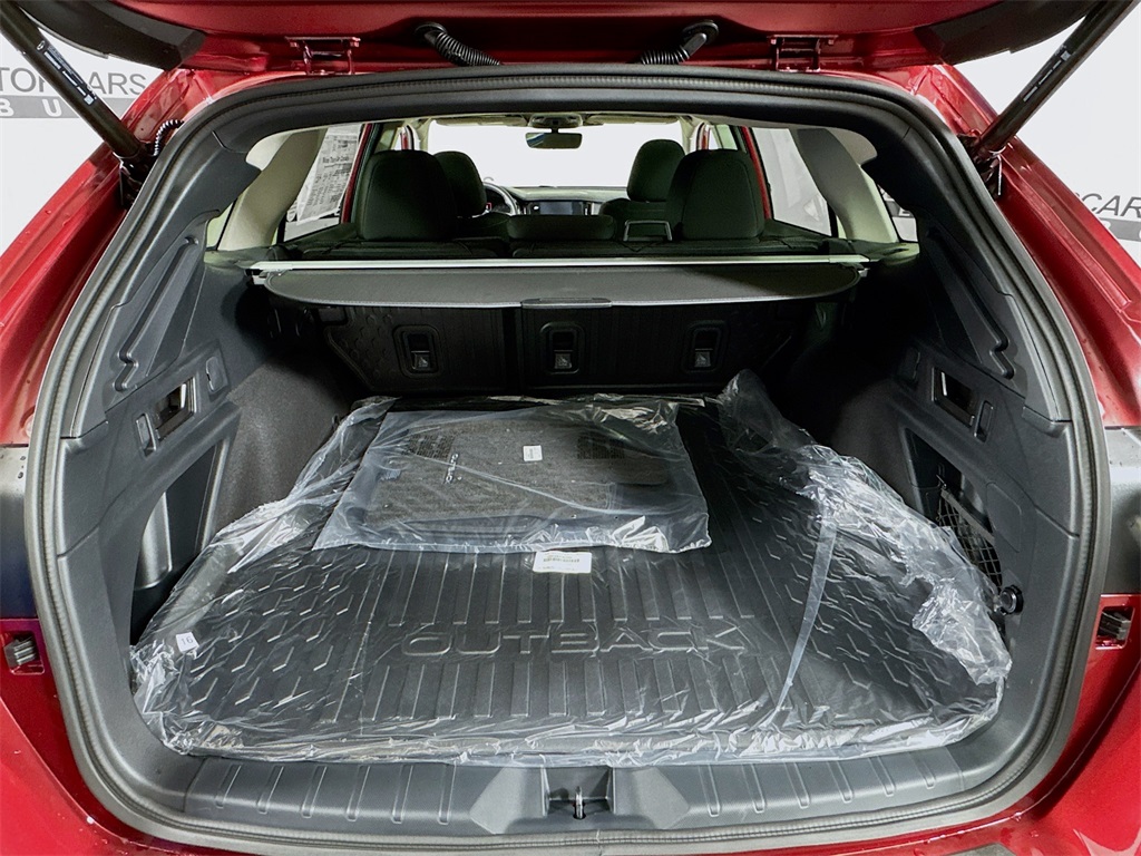 Vehicle image 25 of 31