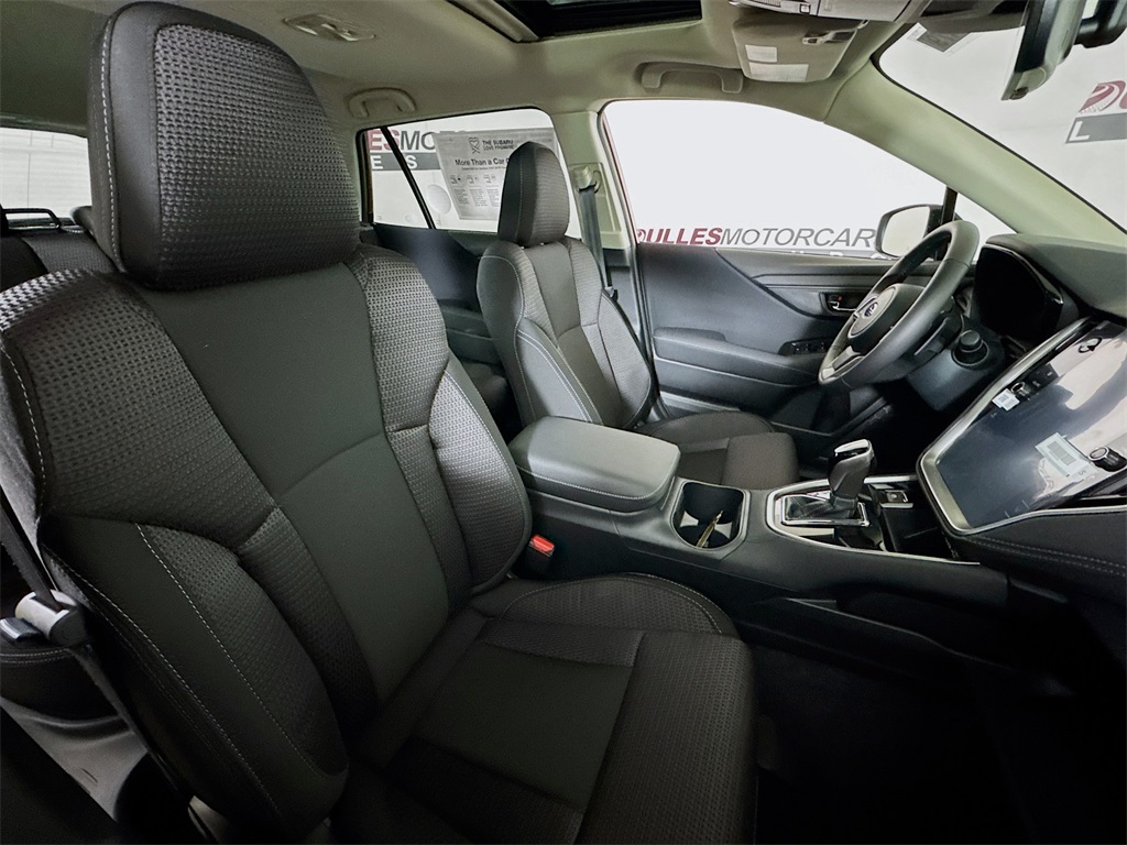 Vehicle image 27 of 31