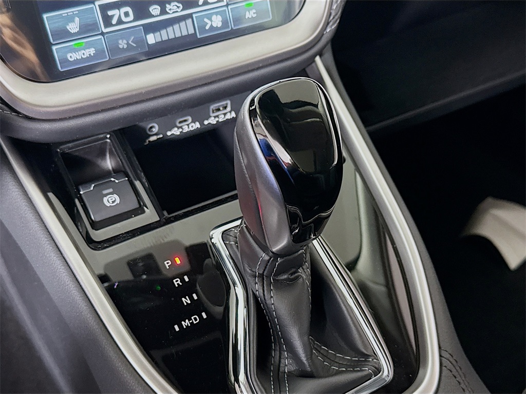 Vehicle image 16 of 31