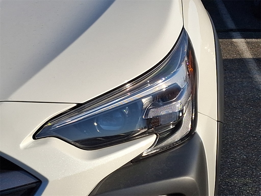Vehicle image 4 of 5
