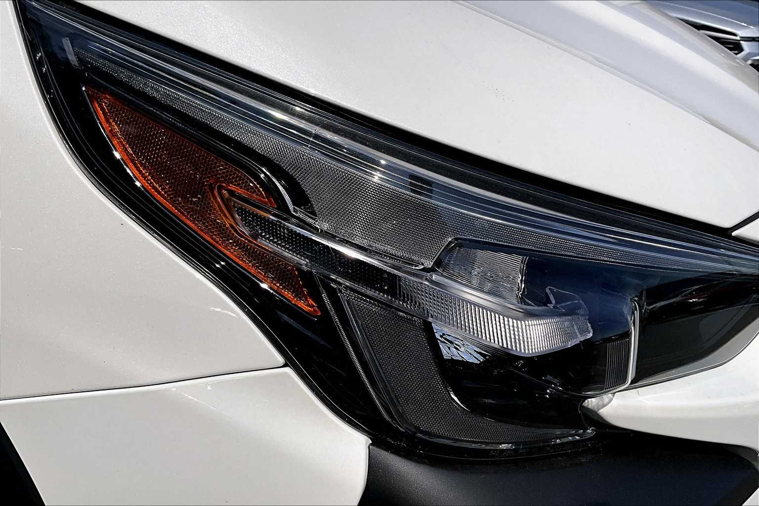 2025 Subaru Outback Premium Image 16 of 20