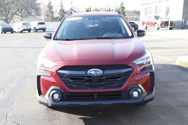 2025 Subaru Outback Premium Image 3 of 33