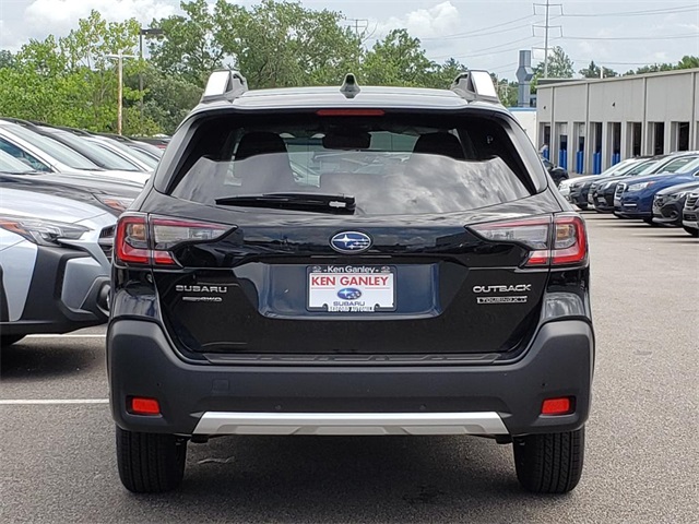 Vehicle image 5 of 12